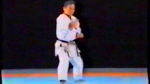 Пинан Седан (Нидан) в разных стилях каратэ.