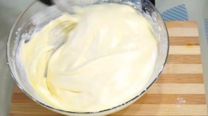 Бисквит на горячем молоке.