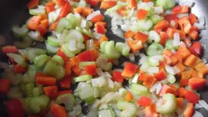 Булгур с куриными сердечками и овощами