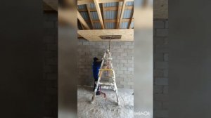 Монтаж ОСБ (OSB) к потолку без усилий. Лайфхак. Приспособление своими руками.