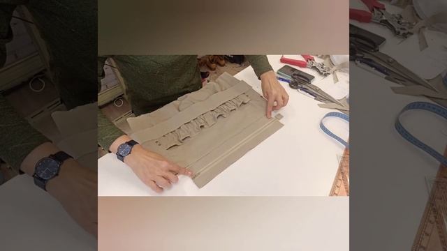 из старого в новое/шью летнюю сумку из брюк смотреть онлайн