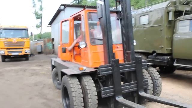 Автопогрузчик вилочный, львовский, дизельный