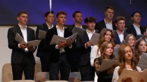 Колени я склоняю - Песня - Хор "Песнь Души"