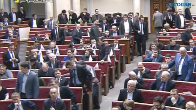 Парламент упростил правила землеустройства