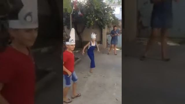 5 Идиотов лиса,король,заяц,чика,бабочка
