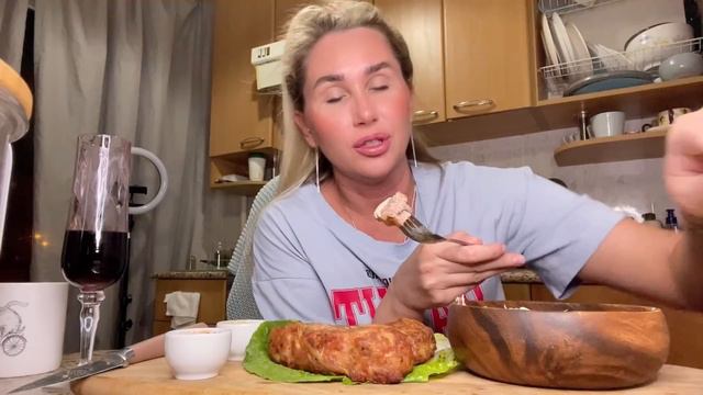 ЖЕНИХ В ДЫРЯВЫХ БОТИНКАХ/МУКБАНГ/ЛЮЛЯ смотреть онлайн