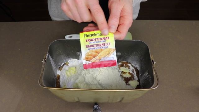 The BEST Keto Bread EVER - Keto Rye! | Keto yeast bread | Low Carb Bread | Bread Machine Recipe смотреть онлайн