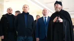 Путин в Севастополе осмотрел детскую школу искусств и детский центр «Корсунь»