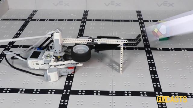 How does Iknathir Aircraft Carrier robot from LEGO Mindstorms EV3 work? смотреть онлайн