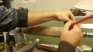 Полезная самоделка для кухни из дубового пня!