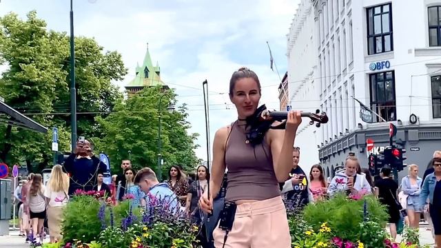 WHEN THE POLICE HEARS BOHEMIAN RHAPSODY - QUEEN - VIOLINE - 432HZ смотреть онлайн