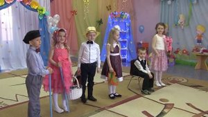 У Петруши нынче праздник!..Сценка.Выпускной в детском саду.