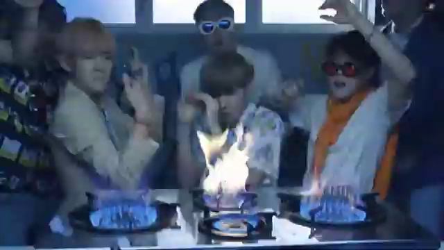 БТС (клип) У неё есть парень но походу он лох! смотреть онлайн