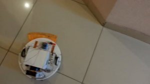 Робот пылесос самодельный  Тест 2 Продолжение.  The robot vacuum cleaner homemade Test 2 Continued