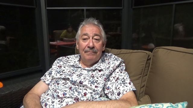 С Гариком и Курочкой о пенсии в Америке смотреть онлайн