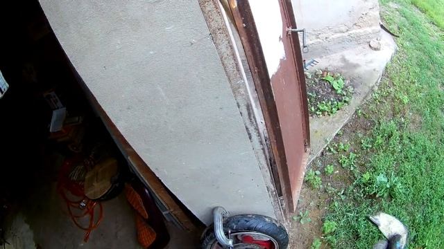 Ставлю камеру и полирую фары скутера смотреть онлайн