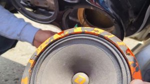 Замена штатных динамиков в Hyundai Accent на DL Audio Barracuda 165