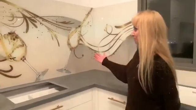 Дизайн кухни, стеклянный фартук на кухню в Израиле смотреть онлайн