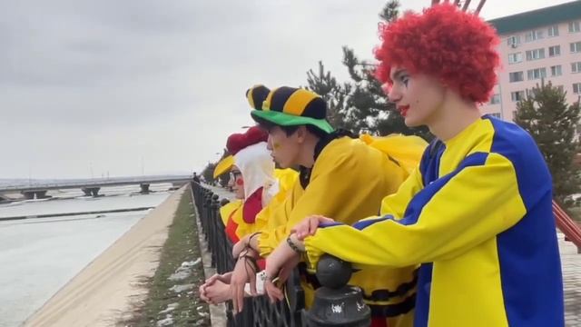 Поздравление для девочек на 8 марта от пацанов 11 класса смотреть онлайн