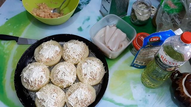 Опять вкусняшки. Кальмары по-Корейски. Кабачки фаршированные.