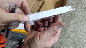 Сабельная пила Black&Decker BES301-QS