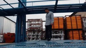 Полуприцеп автовоз Rolfo, обзор