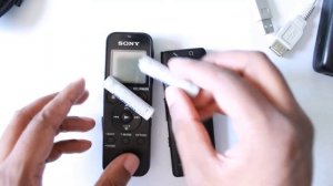 Sony ICD-PX470 vs Sony ICD-UX570 Comparison