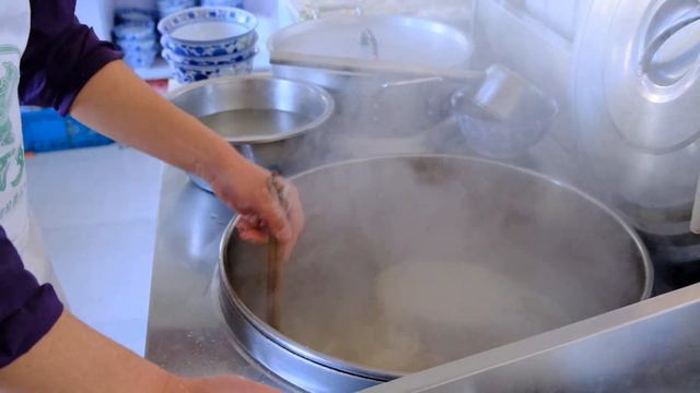 Лапша УЙГУРСКАЯ в Китае | Лапшу которую Вытягивают 🍜🎎🏮