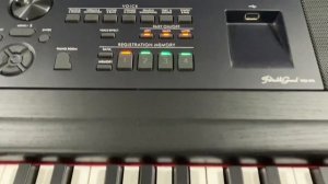 YAMAHA DGX 670 GUITAR AND CHOIR