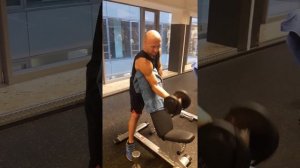 Biceps Curl 12 kg for reps