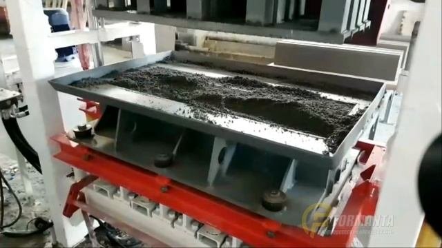 Вибропресс Форманта 1000 - отличный вибропресс для изготовления блоков и бордюров
