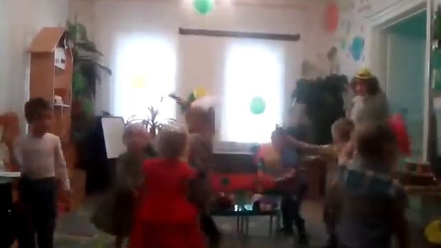 Детский утренник! Праздник Маме)))) смотреть онлайн