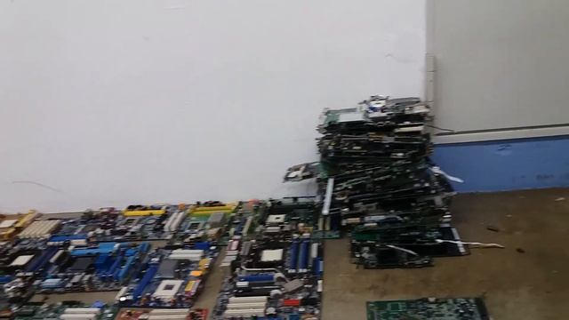 ?СМОТР НАЙДЕННЫХ ЖЕЛЕЗОК ПЕРЕД ПРОДАЖЕЙ?Мои находки на электросвалке. смотреть онлайн