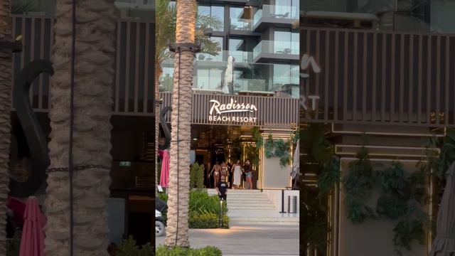 Как девушки нарушают правила Арабских Эмиратов? Radisson Beach Resort Palm Jumeirah