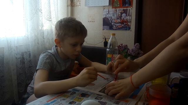 Подготовка к Пасхе! Красим яйца с родителями! Пасха 2022 г.