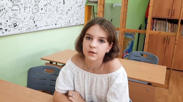 Пожелания первоклассникам передают старшеклассники нашей школы!