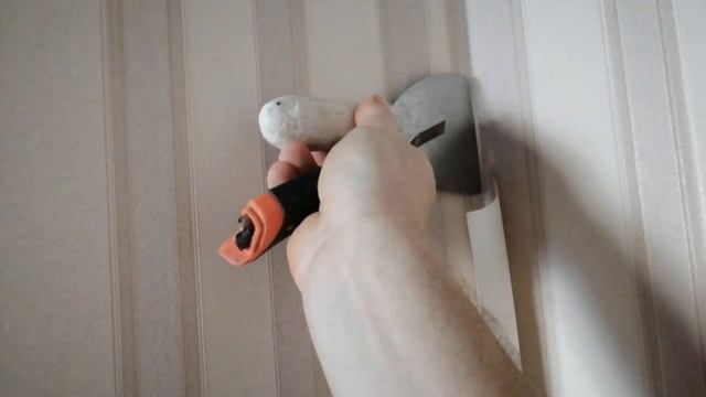 Как ИДЕАЛЬНО подрезать УГОЛ на обоях? Что если угол КРИВОЙ? смотреть онлайн