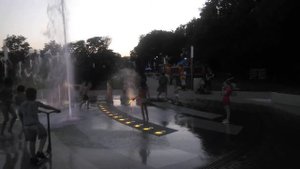 Светомузыкальный Фонтан в Комсомольском парке. Керчь 01.07.2021.