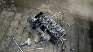 Миллион километров без капиталки! Разбираем двигатель миллионник. ( MB OM616 )