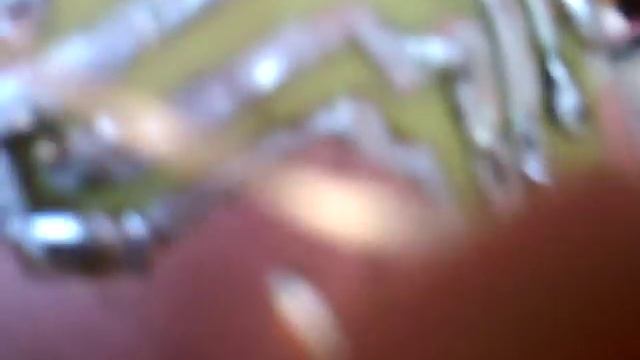 Три пле блокинг питает Осциллятор Романова