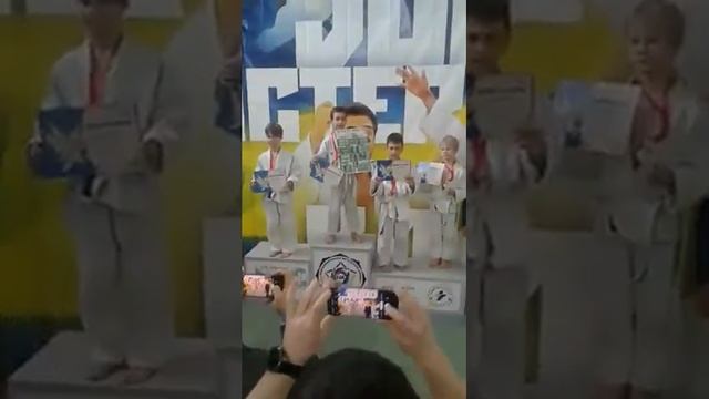 ПЕРВОЕ МЕСТО ???