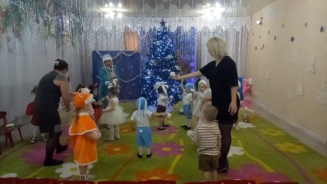 посмотри - ка дружок, у меня есть снежок смотреть онлайн