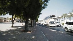 Дубай,из 2 терминала, иду пешком ,к метро.2 часть.