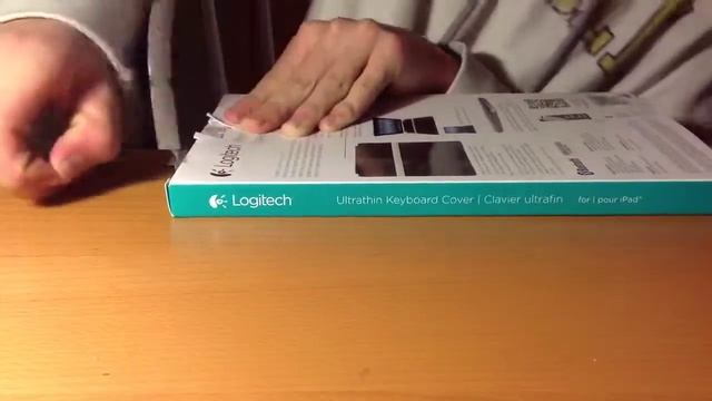 Logitech Keyboard Case for iPad (White) Unboxing смотреть онлайн
