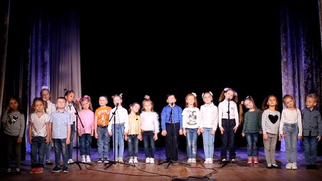 Студия "Карамельки" - "Новый год у ворот" смотреть онлайн