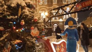 Новогодняя ярмарка на Красной Площади в Москве. Moscow 2024 New Year - Red Square
