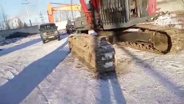 Экскаватор Hitachi ZX270-3 18/11/2020 смотреть онлайн