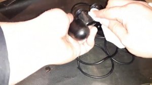 Самый ЛИПКИЙ ГЕЙМПАД для ПК!!! Чем отмыть липкую поверхность геймпада