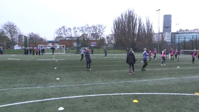 A clever bit of beater play by Lucy смотреть онлайн