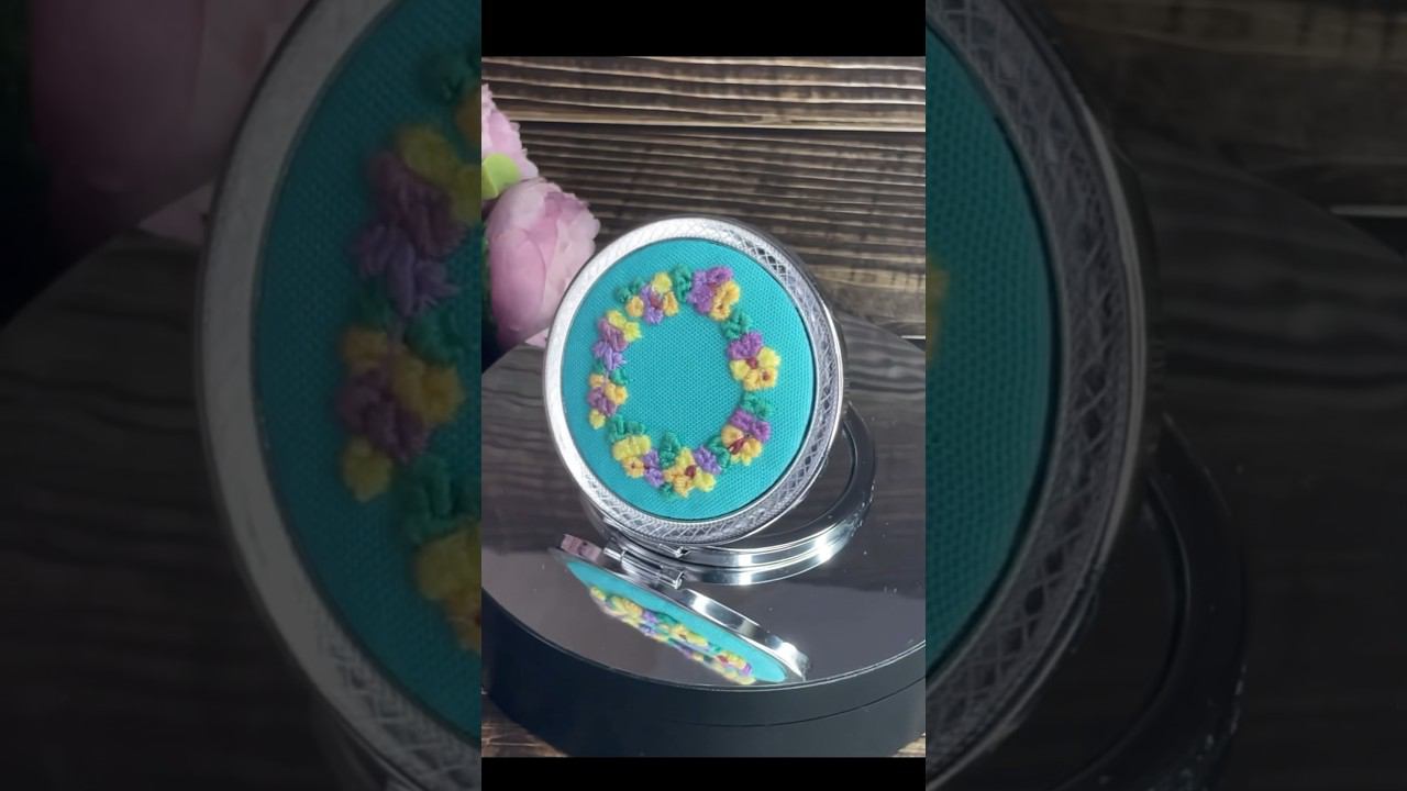 НОВИНКА! Зеркальце с вышивкой «Фиалки». Ручная работа. смотреть онлайн